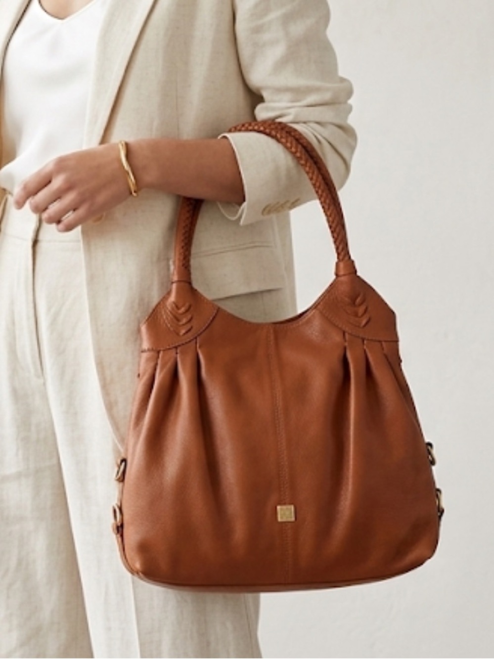Waterlily Leather 3 Compartment Slouchy Hobo Handbag in Cognac